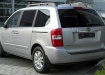 Kia Carnival - вид сзади