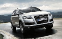 Audi Q7 - официальное фото